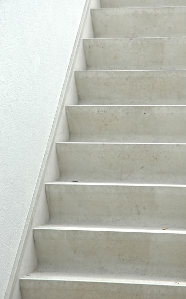 Cracked Stairs Repair in Mill Valley